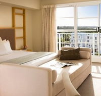 Quality Suites Deep Blue - Accommodation Batemans Bay