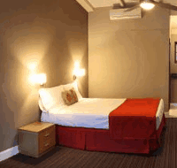 Rose and Crown Hotel - Accommodation Batemans Bay