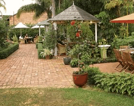 Rose And Crown Hotel - Accommodation Batemans Bay 2