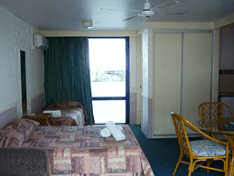 Club Surfers - Accommodation Batemans Bay