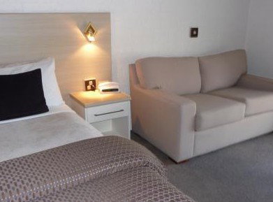 Hamiltons Townhouse Motel - Accommodation Batemans Bay 1