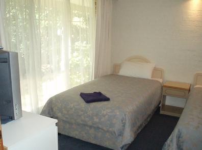 Hamiltons Townhouse Motel - Accommodation Batemans Bay 5