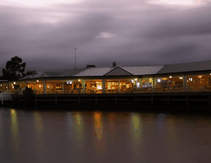 Waterfront Hotel - Accommodation Batemans Bay