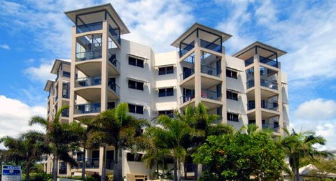 Raffles Mooloolaba - Accommodation Batemans Bay 0