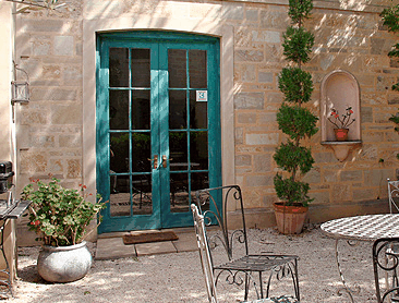 Mallyons Executive Villas - Accommodation Batemans Bay