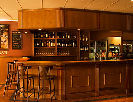 Denmark Hotel & River Rooms Motel - Accommodation Batemans Bay 1