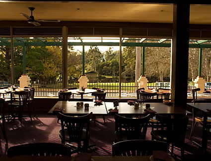 Denmark Hotel & River Rooms Motel - Accommodation Batemans Bay 2