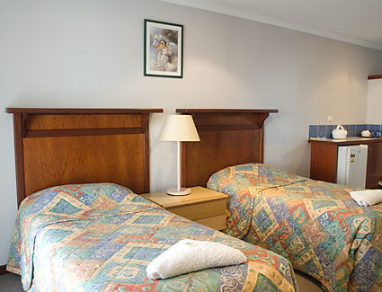 Denmark Hotel & River Rooms Motel - Accommodation Batemans Bay 3