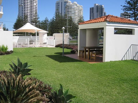 Golden Sands Holiday Apartments - Accommodation Batemans Bay 5