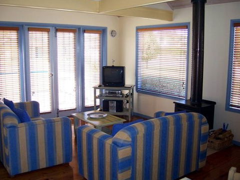 Rayville Boat Houses - Accommodation Batemans Bay 3