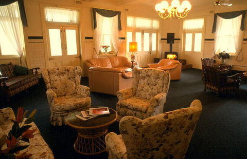 Abernethy Guesthouse - Accommodation Batemans Bay 3