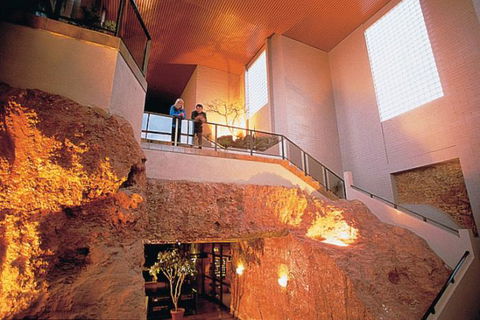 Desert Cave Hotel - Accommodation Batemans Bay 5