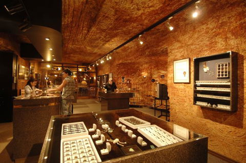 Desert Cave Hotel - Accommodation Batemans Bay 6