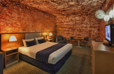 Desert Cave Hotel - Accommodation Batemans Bay 8
