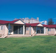 The Mac's Beachfront Villas - Accommodation Batemans Bay