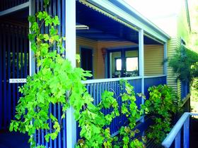 Lavender Blue Country Apartments - Accommodation Batemans Bay 0