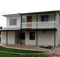 Louth Bay Holiday Apartment - Accommodation Batemans Bay