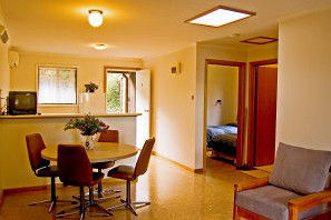 Ulonga Lodge - Accommodation Batemans Bay 2