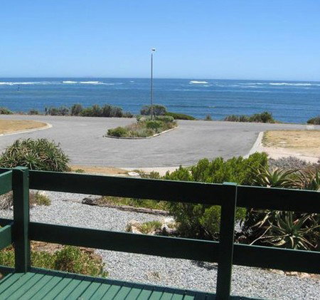 Oaklands Beach House - Accommodation Batemans Bay 1