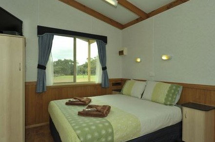 Western KI Caravan Park Cabins - Accommodation Batemans Bay 4