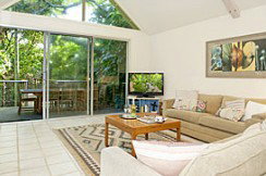 Absolute Beachfront Belongil Summerhouse - Accommodation Batemans Bay 0