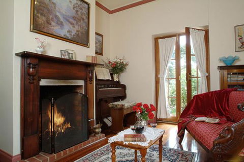 Amanda's Cottage 1899 - Accommodation Batemans Bay 5