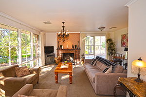 Adelaide Hills Retreats - Villa Lemoni - Accommodation Batemans Bay 2