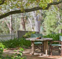 Stirling House - Accommodation Batemans Bay