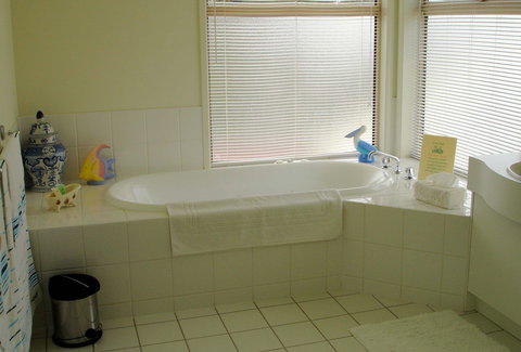 The Linear Way Bed And Breakfast - Accommodation Batemans Bay 1