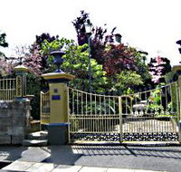 Corinda's Cottages - Accommodation Batemans Bay