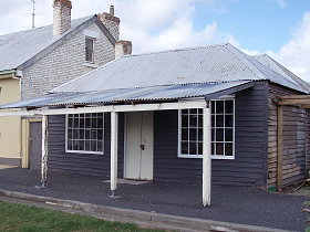 Elm Corner Cafe And Accommodation - Accommodation Batemans Bay 0