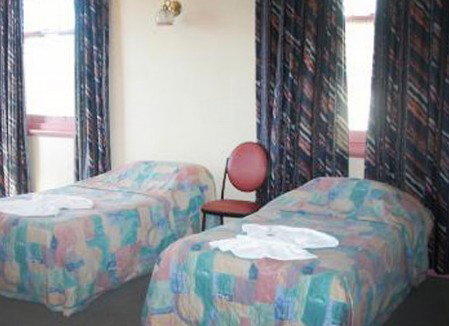 Formby Hotel - Accommodation Batemans Bay 1