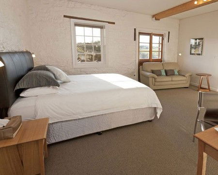 Bluestone Grain Store B&B - Accommodation Batemans Bay 1