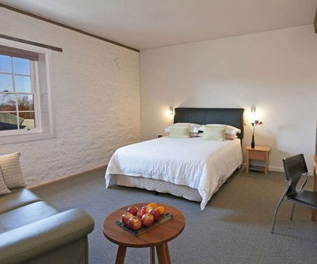 Bluestone Grain Store B&B - Accommodation Batemans Bay 2