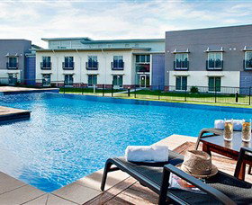 Springs Resort - Shoalhaven Sports Motel - Accommodation Batemans Bay 0