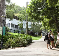 Halse Lodge Backpackers Hostel YHA - Accommodation Batemans Bay