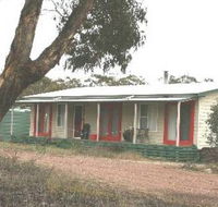 Christmas Tree Cottage - Accommodation Batemans Bay