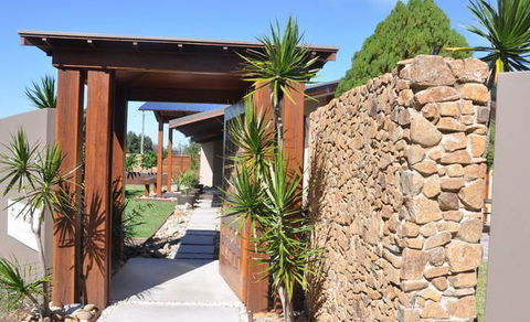 Beachfront House - Accommodation Batemans Bay 2