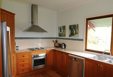 Blue Roo House - Accommodation Batemans Bay 0