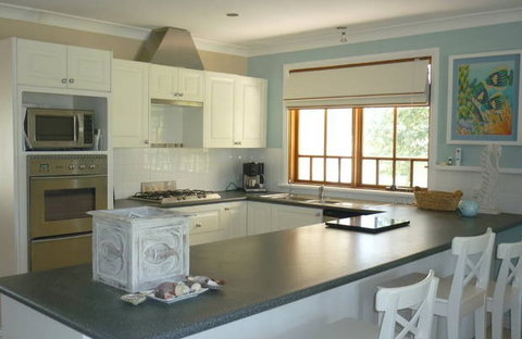 By The Bay - Accommodation Batemans Bay 4