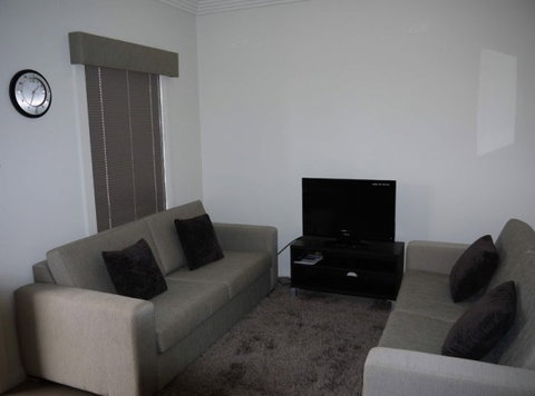 Silver Earth Accommodation - Accommodation Batemans Bay 2