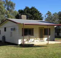 Cockatoo Cottage - Pooncarie - Accommodation Batemans Bay