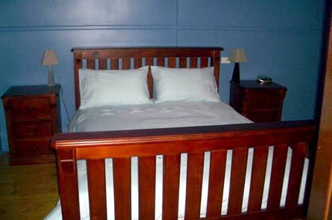Emaroo Cottage On Argent Street - Accommodation Batemans Bay 0