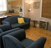 Emaroo Cottage on Williams Street - Accommodation Batemans Bay