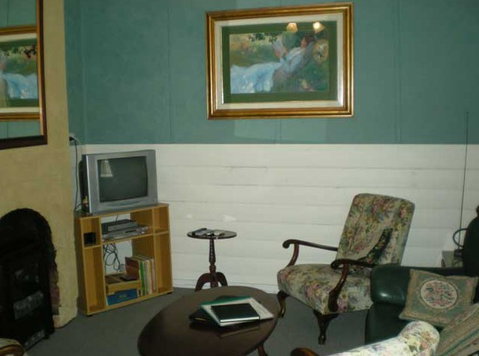 Kookaburra Cottage - Broken Hill - Accommodation Batemans Bay 1