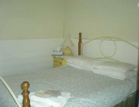Kookaburra Cottage - Broken Hill - Accommodation Batemans Bay 2