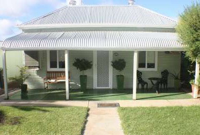 Unique Outback Cottages - Hebbard Cottage - Accommodation Batemans Bay 0