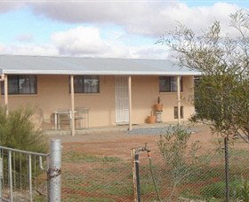 Blue Bush Country Cottage - Accommodation Batemans Bay 0