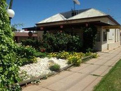 Silver Spade Motel - Accommodation Batemans Bay 0