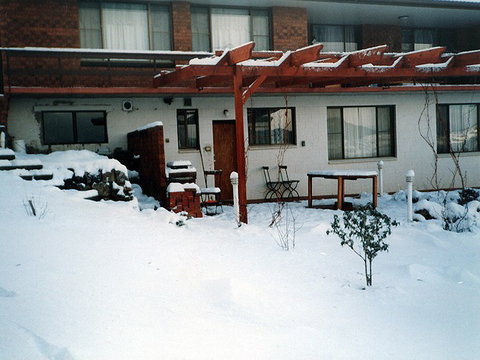 House Matterhorn - Accommodation Batemans Bay 2